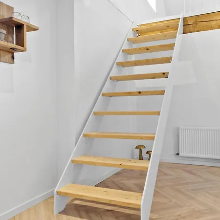 3 Bedroom Beautiful In Semesterbostad *