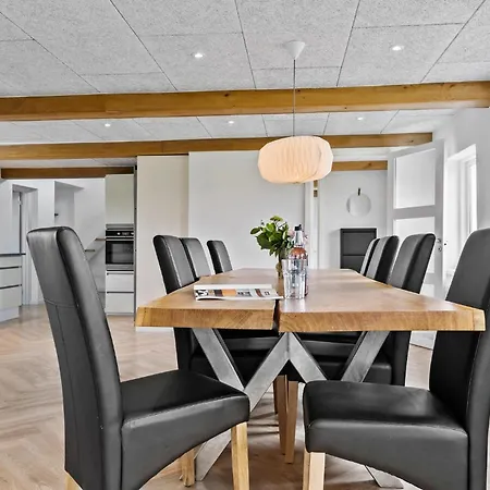 Casa de Férias 3 Bedroom Beautiful In Nordborg