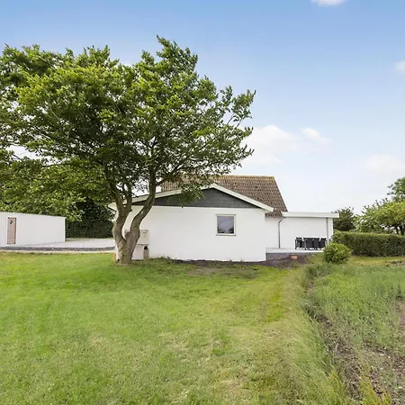 Semesterbostad 3 Bedroom Beautiful In