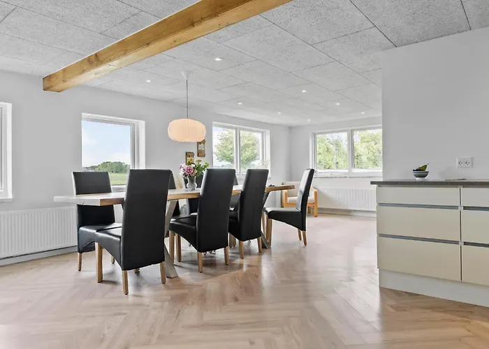 3 Bedroom Beautiful In Vakantiehuis *